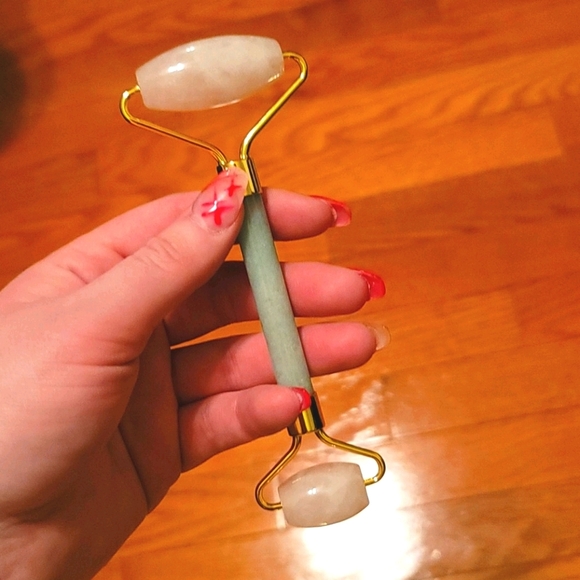 *FINAL SALE!* Anti-Aging Deluxe Jade & Rose Quartz - Picture 3 of 7